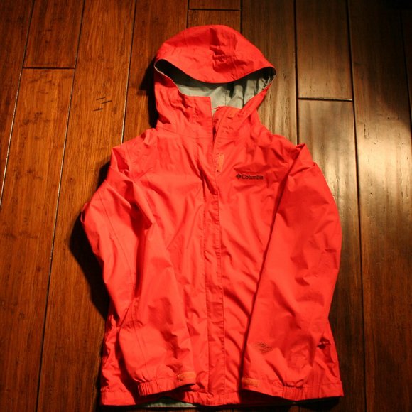 Bright Red Columbia Lightweight Shell. Super Good Condition - Picture 5 of 6